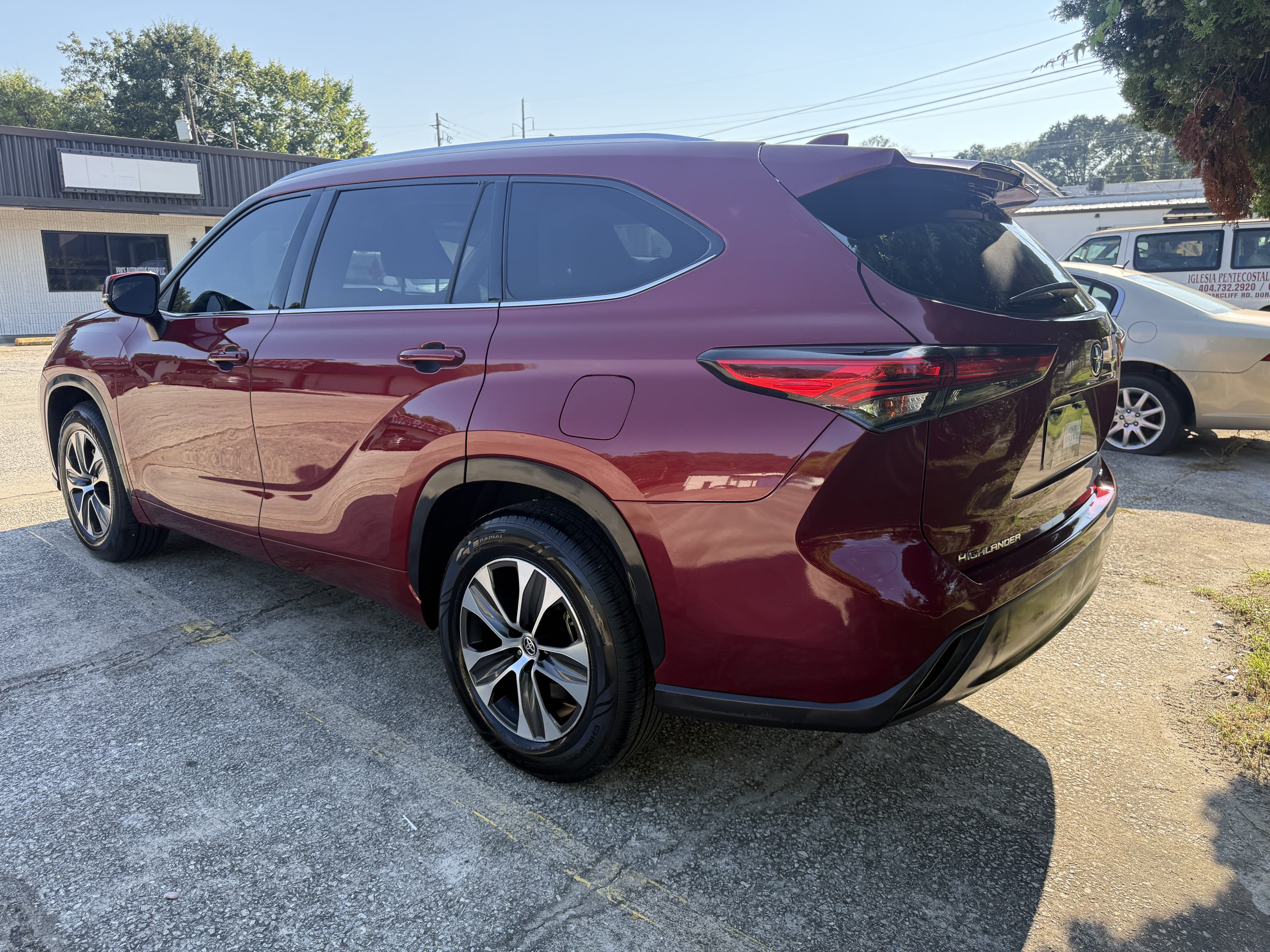 2026 Toyota Highlander XLE full loaded thumbnail 6