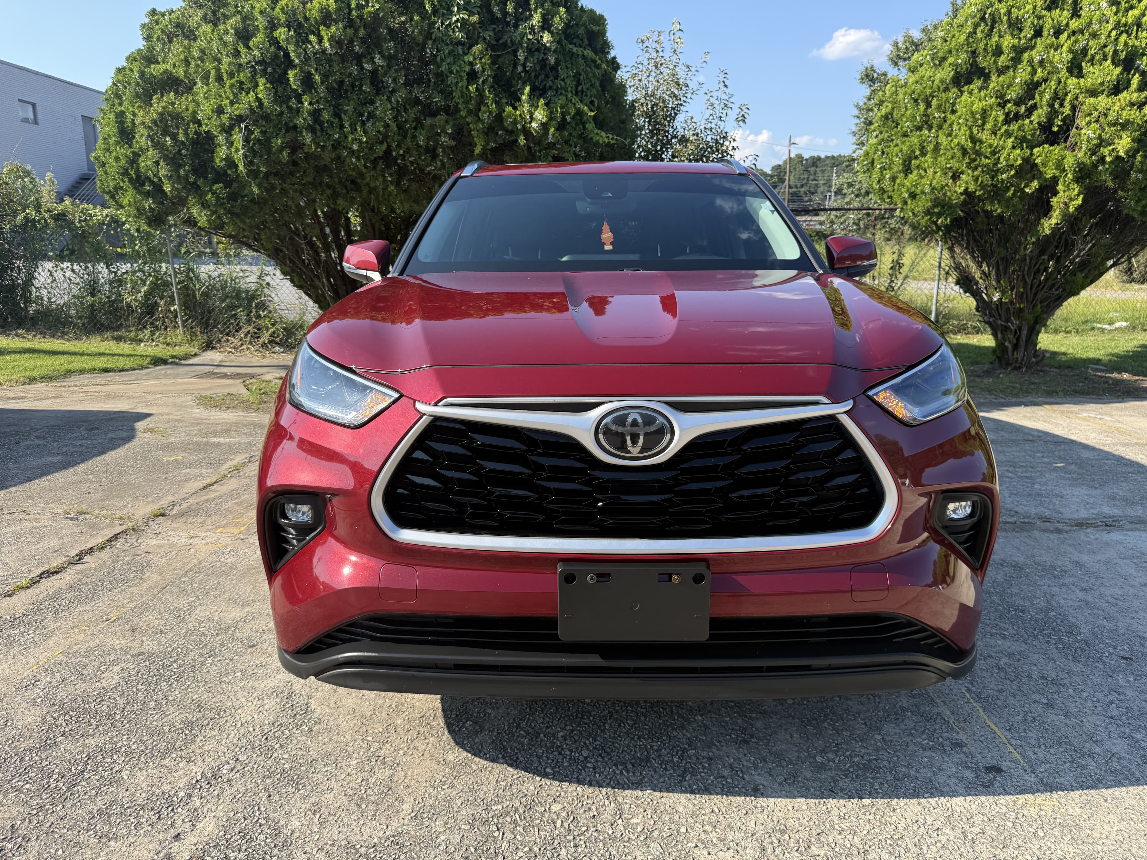 2026 Toyota Highlander XLE full loaded thumbnail 11