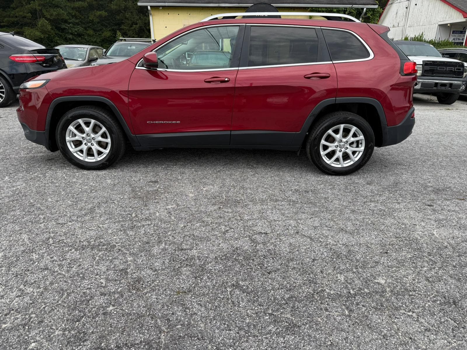 2017 Jeep Cherokee thumbnail 8