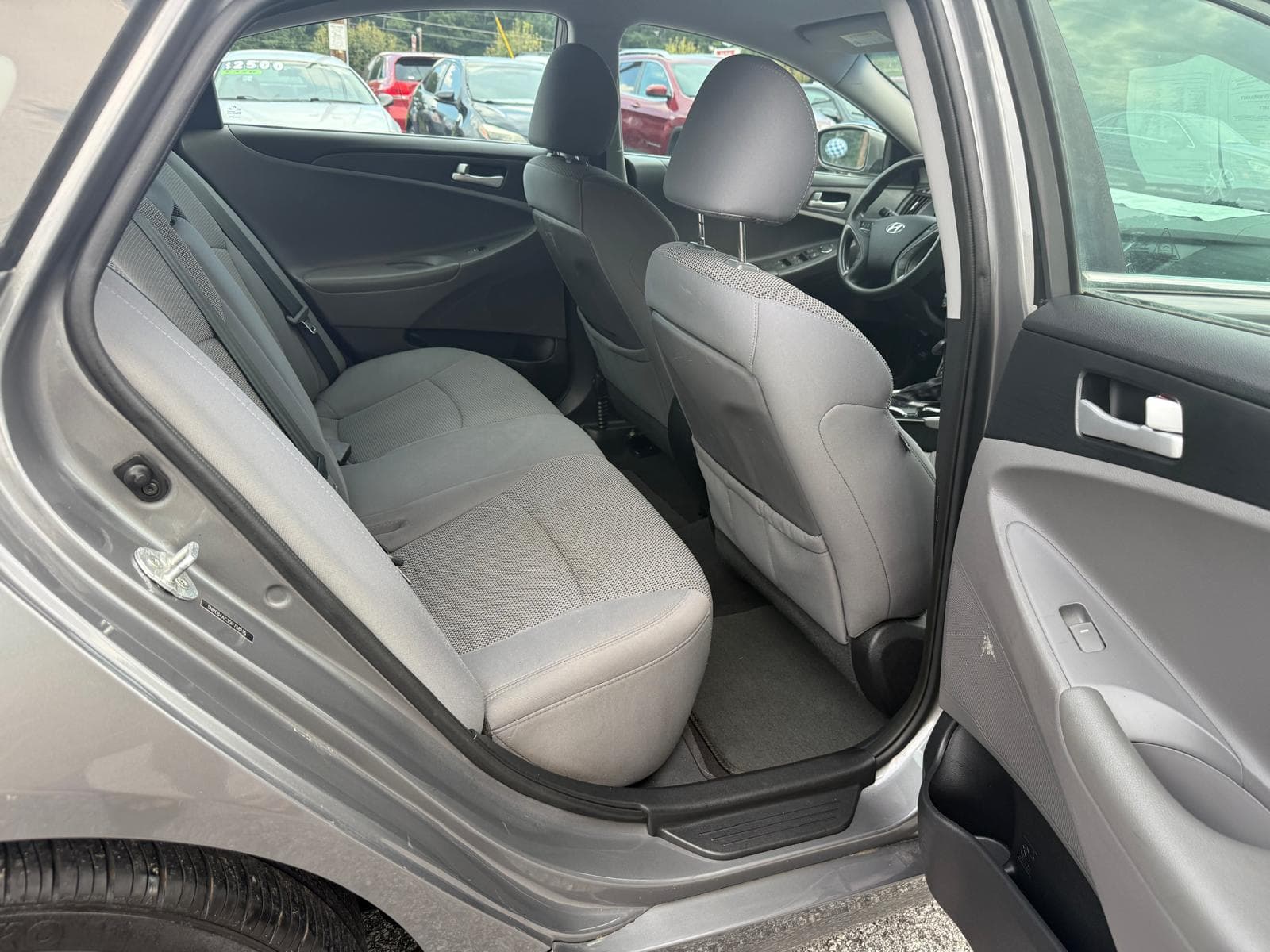 2013 Hyundai sonata GLS thumbnail 4