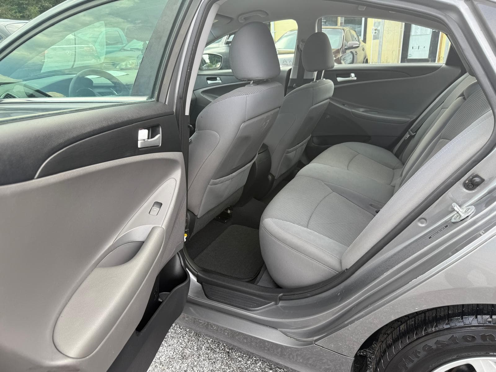 2013 Hyundai sonata GLS thumbnail 6